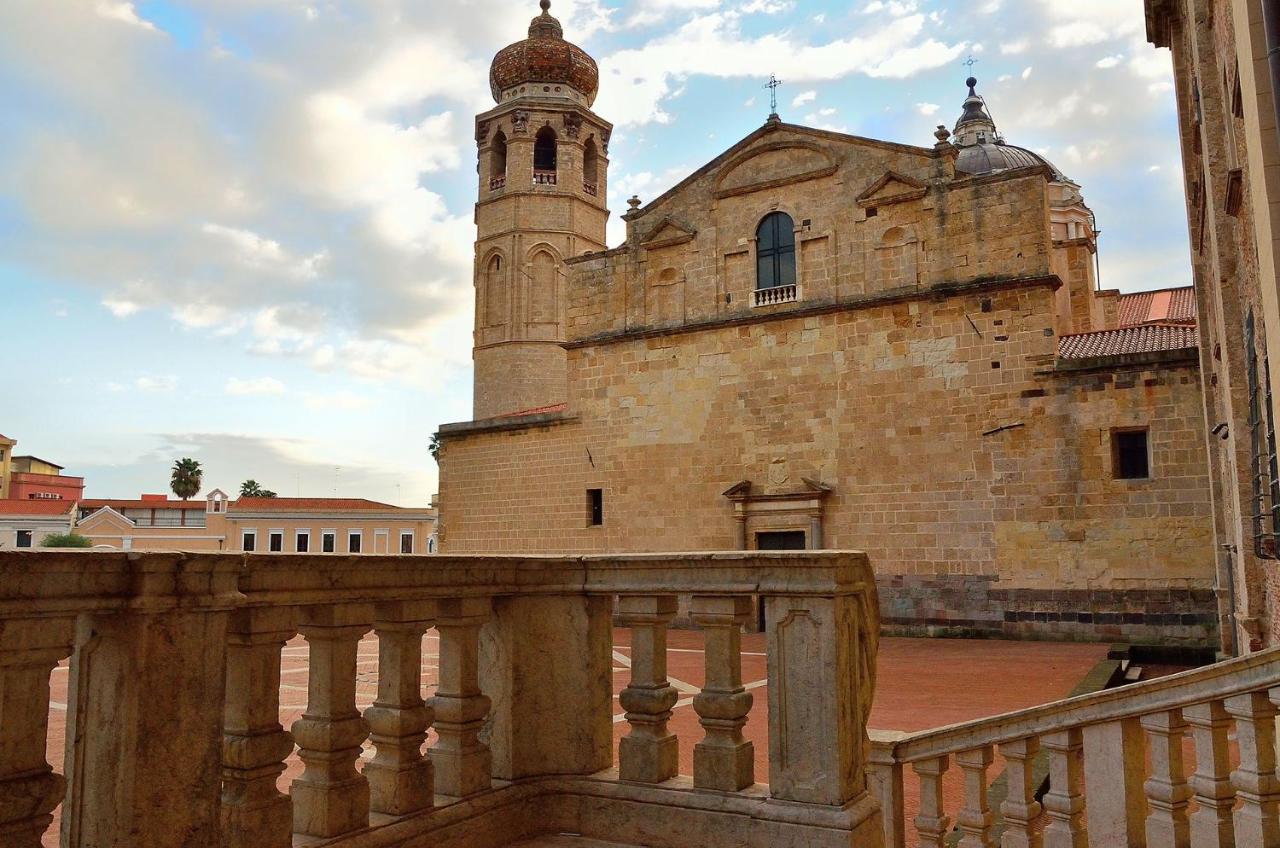 Dimora Del Chiostro Hotel Oristano Exterior photo